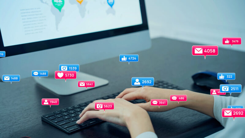 SNS/パソコン/ファボ/いいね