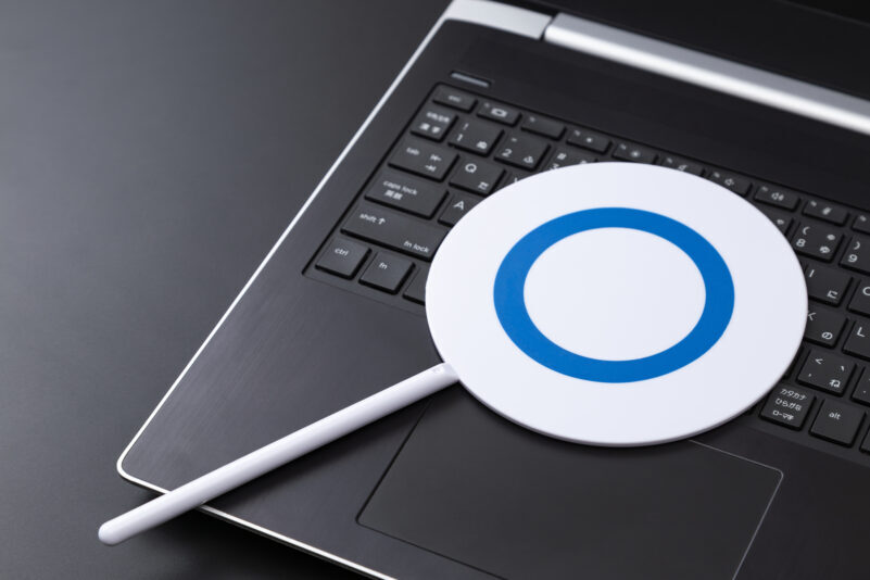 ノートパソコン/マルバツ札